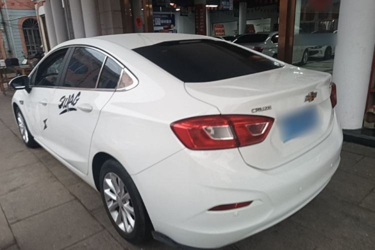 Used Chevrolet Cruze 2017 1.5L Automatic Pioneer Sunroof Edition Rear Left 45 Deg