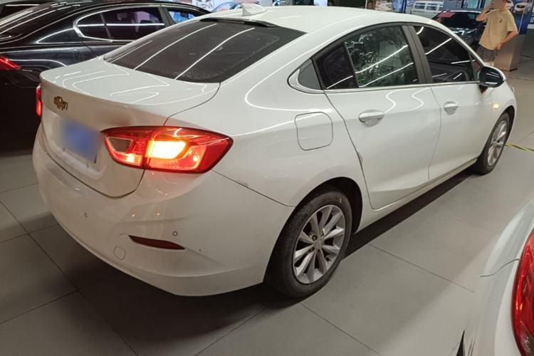 Used Chevrolet Cruze 2017 1.5L Manual Xuanfeng Edition Rear Right 45 Deg
