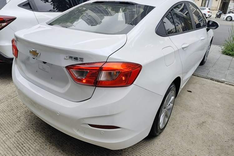 Used Chevrolet Cruze 2017 1.5L Automatic Pioneer Sunroof Edition Rear Right 45 Deg