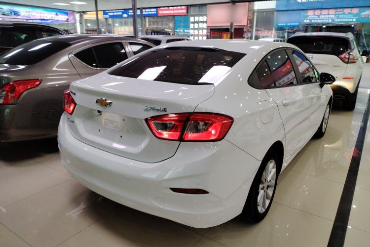 Used Chevrolet Cruze 2017 1.5L Automatic Pioneer Sunroof Edition Rear Right 45 Deg