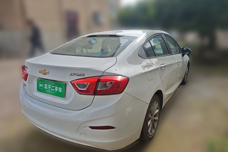 Used Chevrolet Cruze 2017 1.4T Dual-Clutch Pioneer Sunroof Edition Rear Right 45 Deg