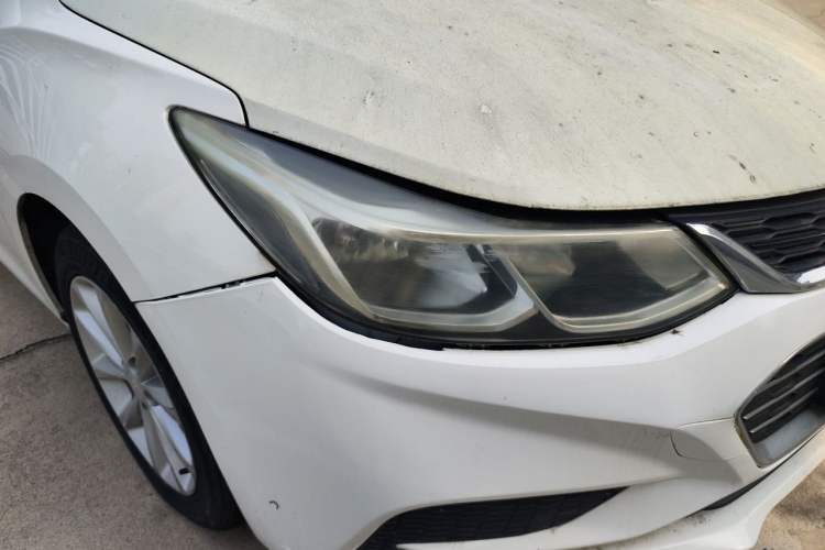 Used Chevrolet Cruze 2017 1.5L Automatic Pioneer Sunroof Edition Right Front Headlight