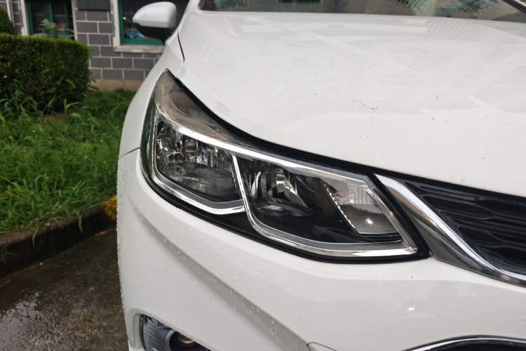 Used Chevrolet Cruze 2017 1.5L Automatic Xuanfeng Edition Right Front Headlight