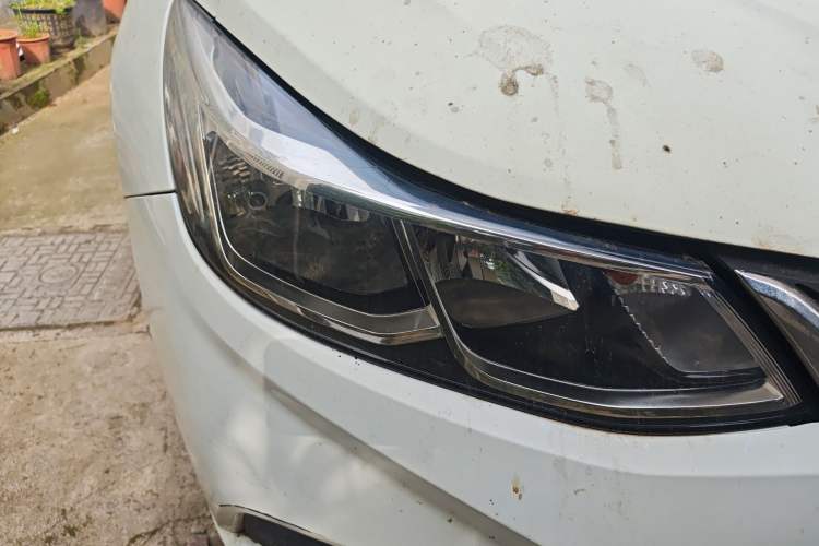 Used Chevrolet Cruze 2017 1.4T Dual-Clutch Pioneer Sunroof Edition Right Front Headlight