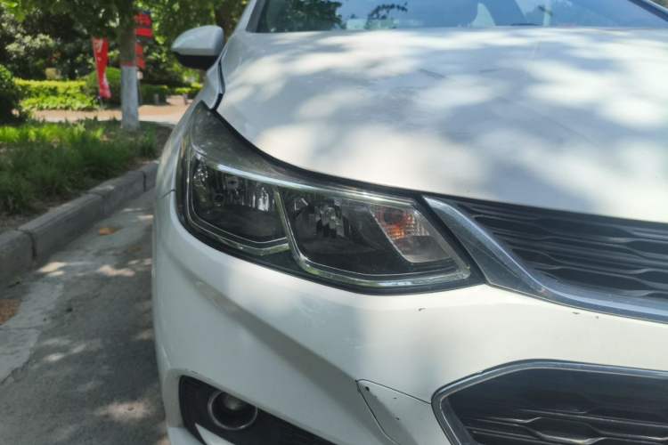 Used Chevrolet Cruze 2017 1.4T Dual-Clutch Xuanfeng Edition Right Front Headlight