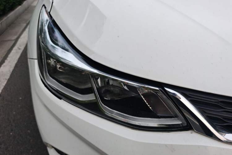 Used Chevrolet Cruze 2017 1.5L Manual Xuanfeng Edition Right Front Headlight