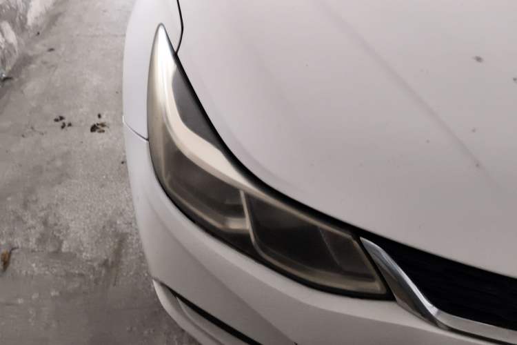 Used Chevrolet Cruze 2017 1.5L Automatic Pioneer Sunroof Edition Right Front Headlight