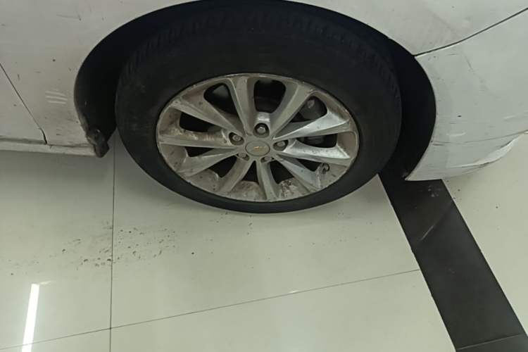 Used Chevrolet Cruze 2017 1.5L Automatic Xuanfeng Edition Right Front Wheel Hub