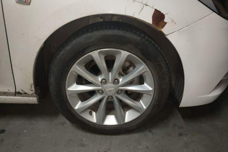 Used Chevrolet Cruze 2017 1.5L Automatic Xuanfeng Edition Right Front Wheel Hub