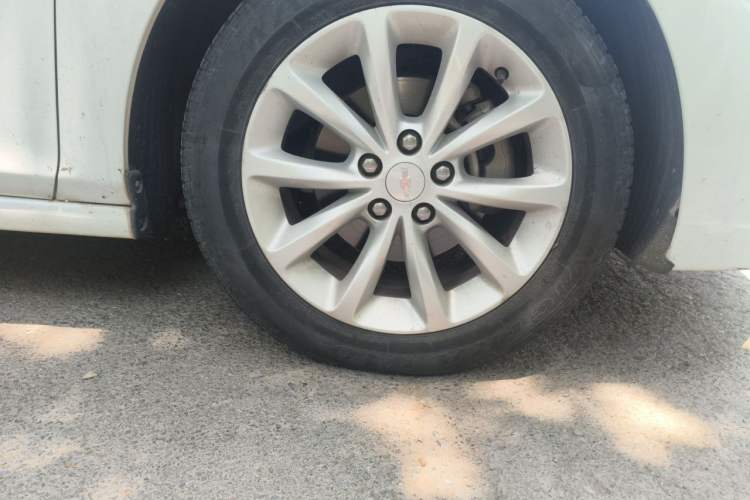 Used Chevrolet Cruze 2017 1.4T Dual-Clutch Xuanfeng Edition Right Front Wheel Hub
