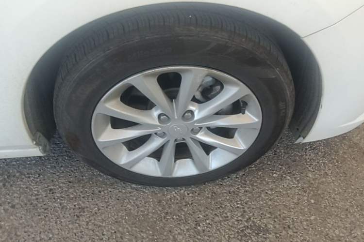 Used Chevrolet Cruze 2017 1.4T Dual-Clutch Xuanfeng Edition Right Front Wheel Hub