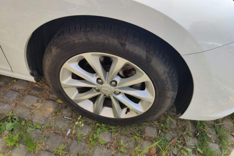 Used Chevrolet Cruze 2017 1.5L Automatic Xuanfeng Edition Right Front Wheel Hub