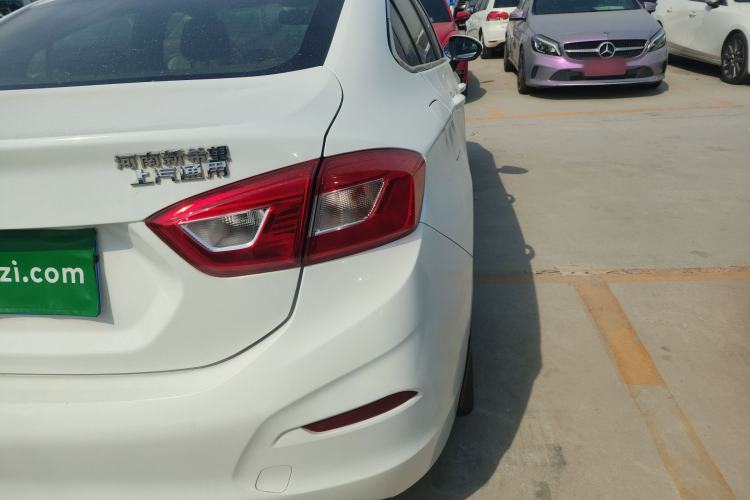 Used Chevrolet Cruze 2017 1.5L Automatic Pioneer Sunroof Edition Right Rear Taillight