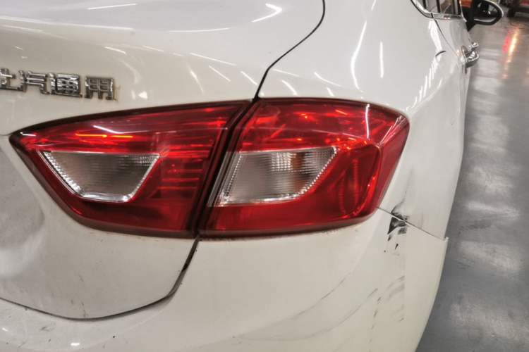 Used Chevrolet Cruze 2017 1.5L Automatic Pioneer Sunroof Edition Right Rear Taillight