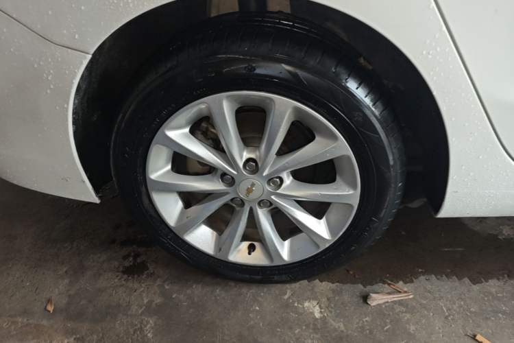 Used Chevrolet Cruze 2017 1.5L Automatic Xuanfeng Edition Right Rear Wheel Hub