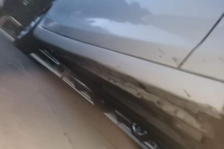 Used Chevrolet Cruze 2017 1.5L Automatic Pioneer Sunroof Edition Right Side Sill