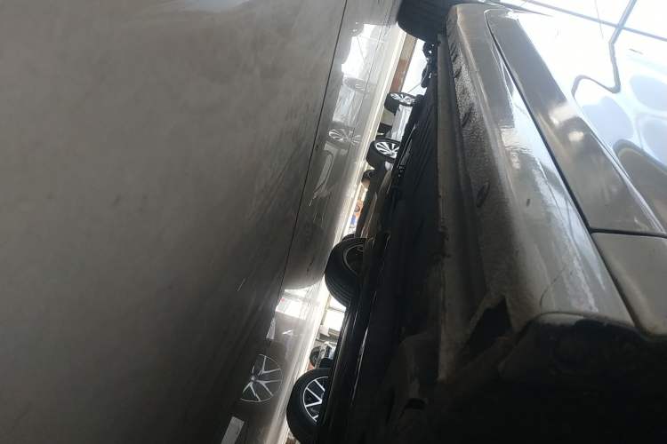 Used Chevrolet Cruze 2017 1.5L Automatic Pioneer Sunroof Edition Right Side Sill