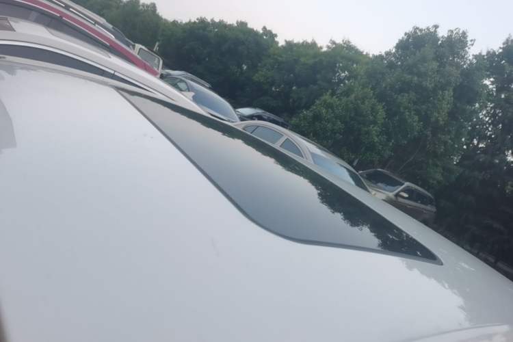 Used Chevrolet Cruze 2017 1.5L Automatic Pioneer Sunroof Edition Roof