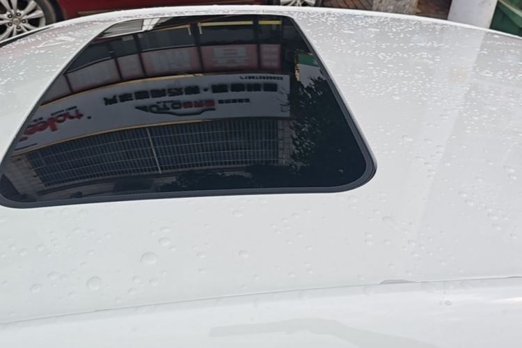 Used Chevrolet Cruze 2017 1.5L Automatic Pioneer Sunroof Edition Roof