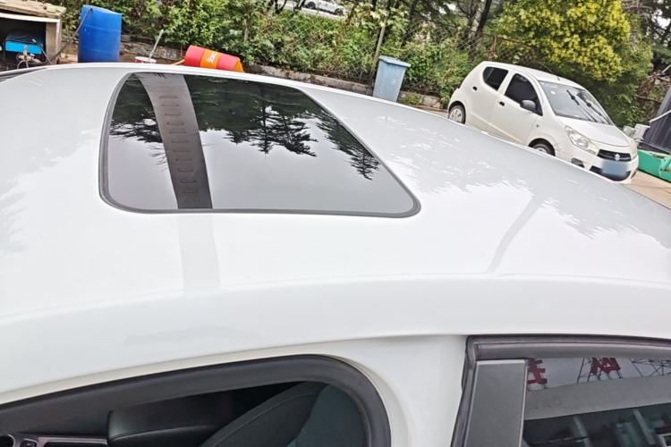 Used Chevrolet Cruze 2017 1.5L Automatic Pioneer Sunroof Edition Roof