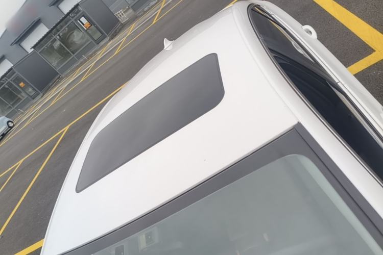 Used Chevrolet Cruze 2017 1.5L Automatic Pioneer Sunroof Edition Roof