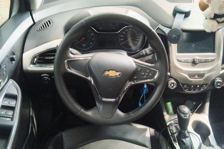 Used Chevrolet Cruze 2017 1.5L Automatic Xuanfeng Edition Steering Wheel