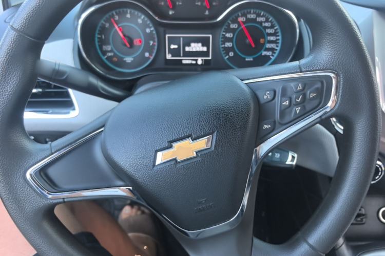 Used Chevrolet Cruze 2017 1.5L Manual Xuanfeng Edition Steering Wheel