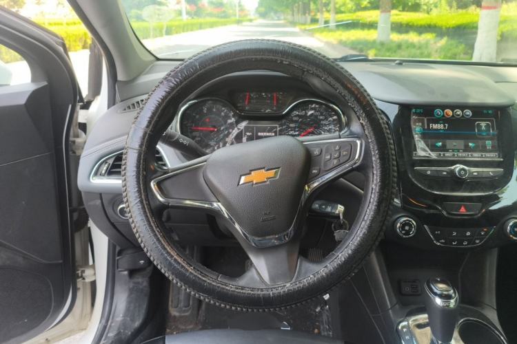 Used Chevrolet Cruze 2017 1.4T Dual-Clutch Xuanfeng Edition Steering Wheel