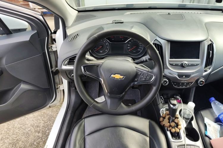 Used Chevrolet Cruze 2017 1.5L Automatic Xuanfeng Edition Steering Wheel