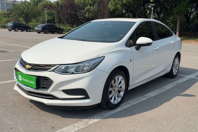 Used Chevrolet Cruze 2017 1.5L Automatic Pioneer Sunroof Edition
