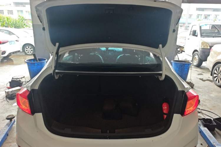 Used Chevrolet Cruze 2017 1.5L Automatic Xuanfeng Edition Trunk