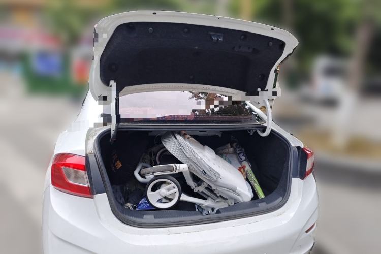 Used Chevrolet Cruze 2017 1.5L Automatic Pioneer Sunroof Edition Trunk