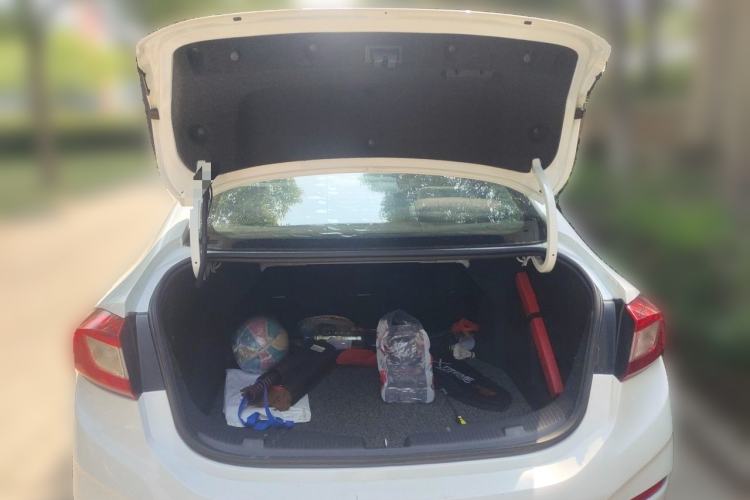 Used Chevrolet Cruze 2017 1.5L Automatic Pioneer Sunroof Edition Trunk