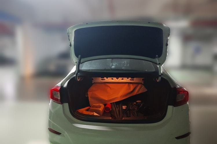 Used Chevrolet Cruze 2017 1.5L Automatic Pioneer Sunroof Edition Trunk
