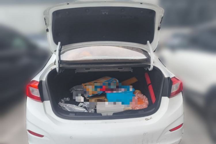 Used Chevrolet Cruze 2017 1.5L Automatic Pioneer Sunroof Edition Trunk