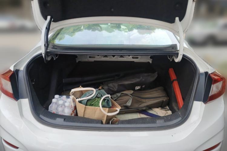 Used Chevrolet Cruze 2017 1.5L Automatic Pioneer Sunroof Edition Trunk