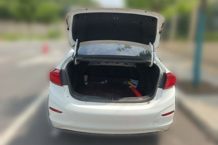 Used Chevrolet Cruze 2017 1.5L Automatic Pioneer Sunroof Edition Trunk
