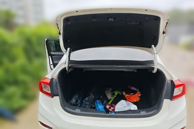 Used Chevrolet Cruze 2017 1.5L Automatic Pioneer Sunroof Edition Trunk