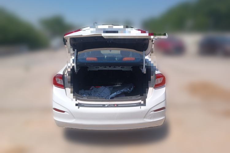 Used Chevrolet Cruze 2017 1.5L Automatic Pioneer Sunroof Edition Trunk