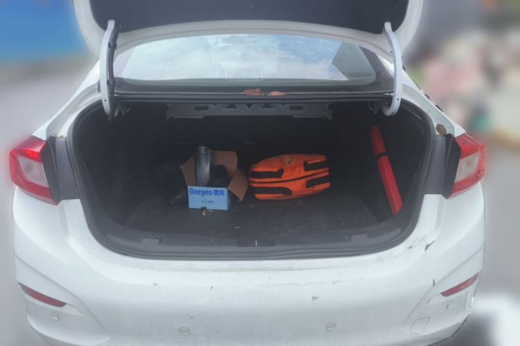 Used Chevrolet Cruze 2017 1.5L Automatic Pioneer Sunroof Edition Trunk