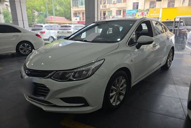 Used Chevrolet Cruze 2017 1.5L Automatic Pioneer Sunroof Edition