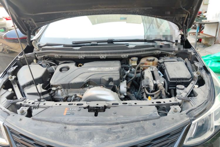 Used Chevrolet Cruze 2018 Redline 320 Automatic Pioneer Edition Engine Bay