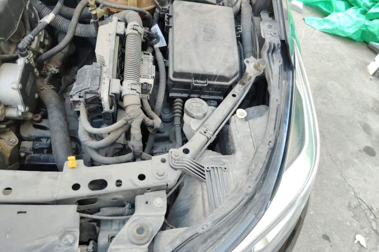 Used Chevrolet Cruze 2018 Redline 320 Automatic Pioneer Edition Engine Bay Left