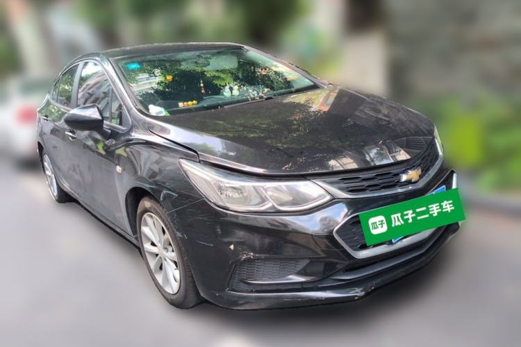 Used Chevrolet Cruze 2018 320 Automatic Pioneer Sunroof Edition Front Right 45 Deg