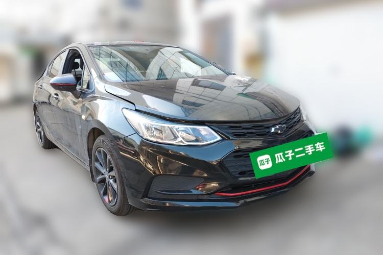 Used Chevrolet Cruze 2018 Redline 320 Automatic Pioneer Edition Front Right 45 Deg