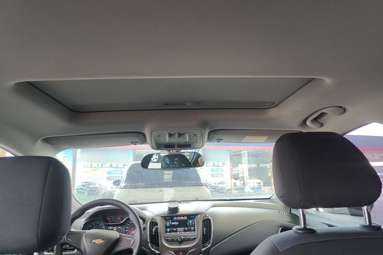 Used Chevrolet Cruze 2018 320 Automatic Pioneer Sunroof Edition Headliner