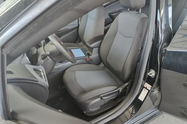 Used Chevrolet Cruze 2018 320 Automatic Pioneer Sunroof Edition Left Front Seat
