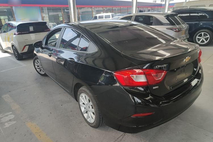 Used Chevrolet Cruze 2018 320 Automatic Pioneer Sunroof Edition Rear Left 45 Deg
