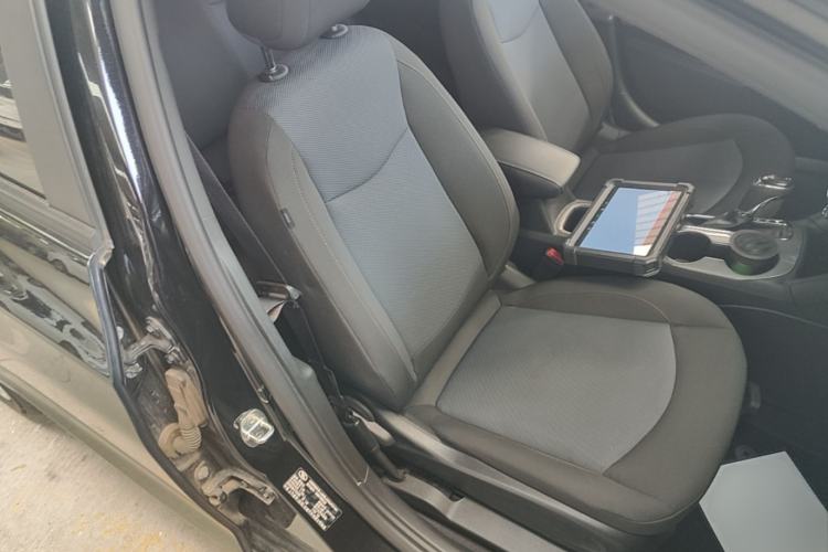 Used Chevrolet Cruze 2018 320 Automatic Pioneer Sunroof Edition Right Front Seat