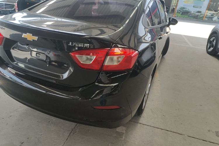 Used Chevrolet Cruze 2018 320 Automatic Pioneer Sunroof Edition Right Rear Taillight